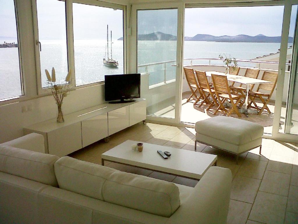 Marina View Residence Gulluk Exterior foto